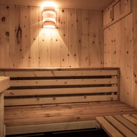Schaus Lueftenegger - Apart-zirbenpension 3*