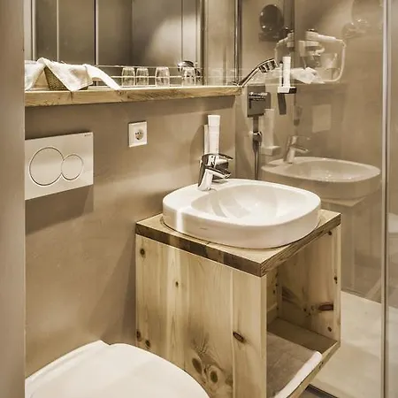 Schaus Lueftenegger - Apart-zirbenpension