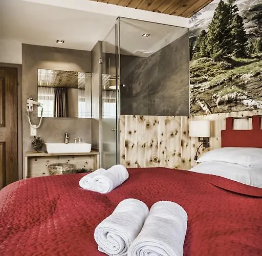 Casa de hóspedes Schaus Lueftenegger - Apart-zirbenpension