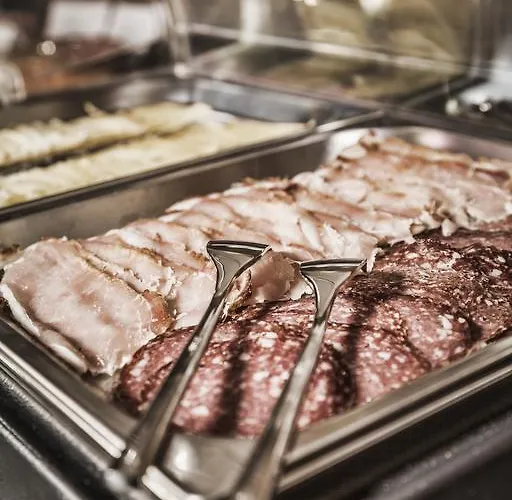 Schaus Lueftenegger - Apart-zirbenpension